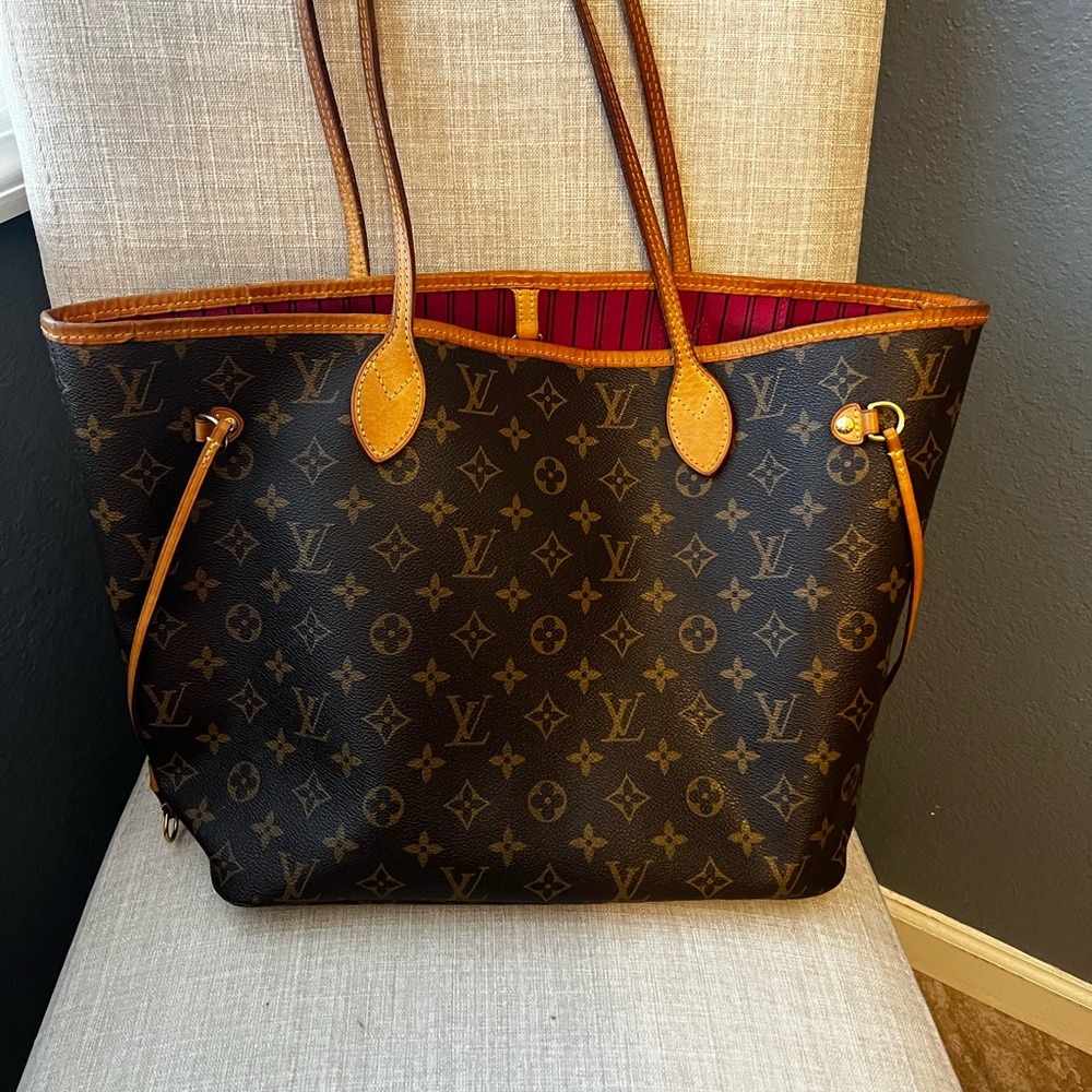 Louis Vuitton Monogram Neo Neverfull MM pivoine